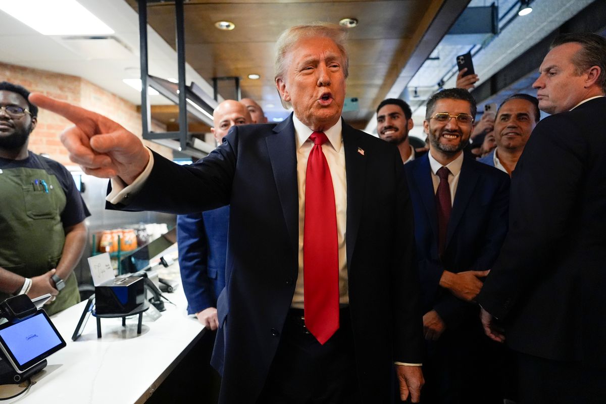 Trump Meets With Arab Americans In Dearborn, Michigan, But Top ...