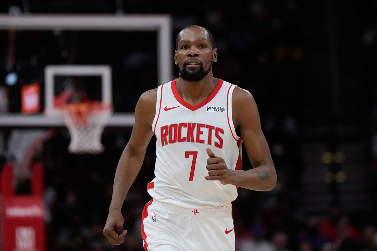 Durant passes Jordan, then Thompson tips in the winner in Rockets’ 123 ...
