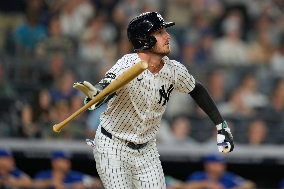 Bellinger, Chisholm hit 2-run homers in 7th-inning rally, Yankees hang ...