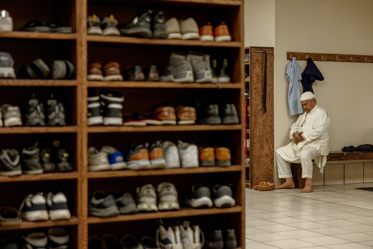 Stoke Code Muslim Americans push back as Republican politicians stoke anti-Sharia ...
