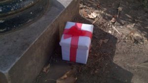 Holiday Gift Closes Courthouse Park