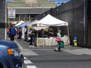 Spring Festival Draws Crowd
