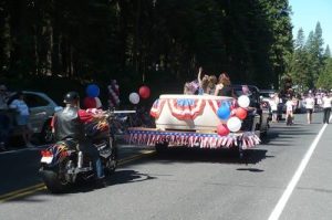 Thousands Turn Out For Arnold Fourth Of July Parade