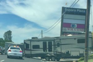 Traffic hazard on Mono Way in Sonora