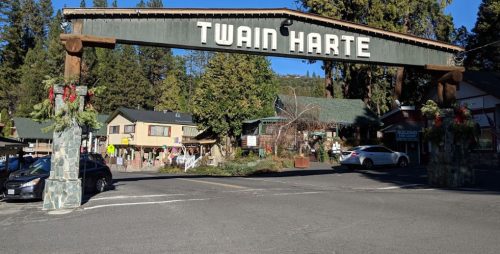 Twain Harte arch