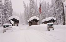 Snow at Yosemite gates