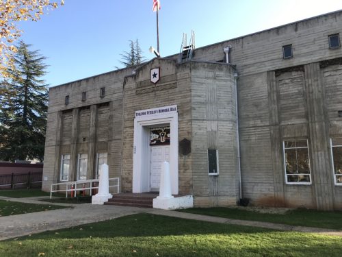Tuolumne Veterans Memorial Hall