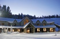 Dodge Ridge Mountain Resort Family Lodge