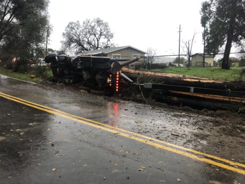 Logging Truck Crash On Rawhide Road - Photo by @Tuolumnecode3