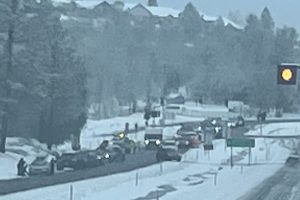 Checking for chains on HWY 108 in the Soulsbyville area