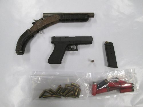Guns confiscated during arrest