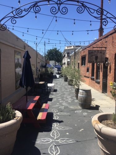 Linoberg Street in downtown Sonora