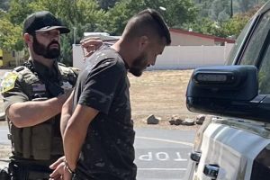 Felix Valdovinos being arrested by MCSO