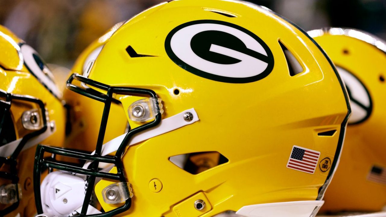 John Gordon, artist who helped design Packers' distinctive 'G' team logo,  dies at age 83