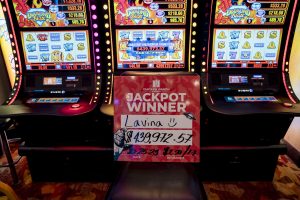 Chicken Ranch Casino slot machine with the winning jackpot -- Chicken Ranch Casino photo