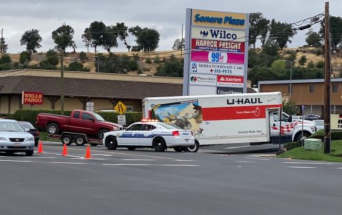 U-Haul truck stuck at Sonora Plaza entrance on Mono Way. Photo taken by: Laura Kampa