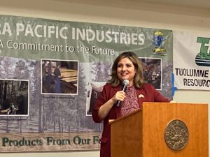 Senator Marie Alvarado Gil speaks at TuCare dinner