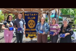 (L to R) June McTeer, Mark Waelty, Cora Broglio, Larkin Davis, and Rhonda Merrill