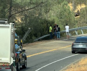 O'Byrnes Ferry Road semi crash -- photo by Jeannine Caldwell