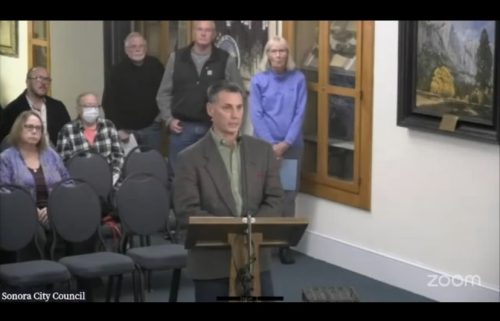 Mark Plummer speaks at council meeting