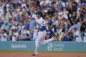 Twins Dodgers Baseball