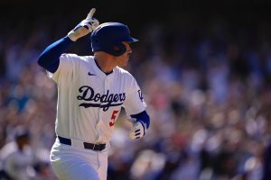 Twins Dodgers Baseball
