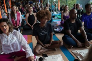 APTOPIX Brazil Favela Yoga