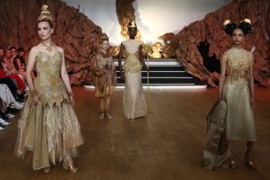 France Fashion Franck Sorbier F/W 25 26