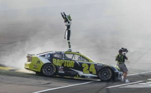 APTOPIX NASCAR Iowa Auto Racing