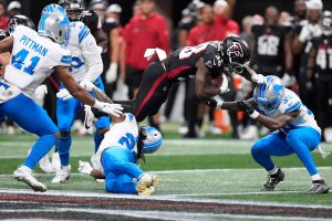 APTOPIX Lions Falcons Football