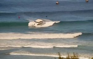 Hawaii Passenger Boat Aground