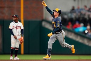 Brewers Braves Baseball