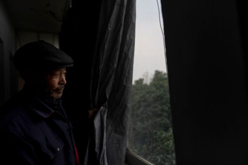 China US Digital Cage Photo Essay