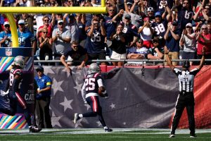 Panthers Patriots Football