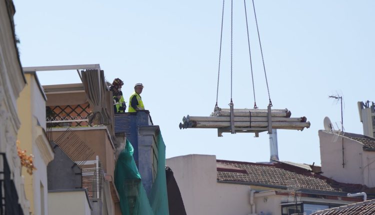 Spain-Building-Collapse