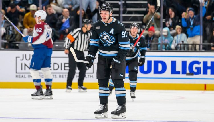 Avalanche Mammoth Hockey