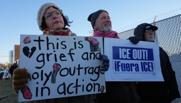 APTOPIX Federal Enforcement Chicago