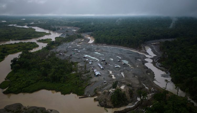 UN Colombia River Mercury