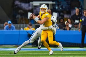 Colts Chargers Football