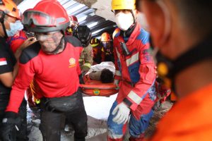 APTOPIX Indonesia School Collapse