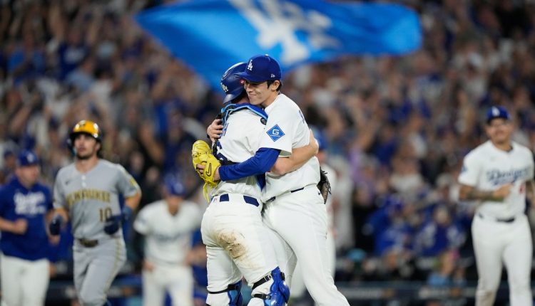 NLCS Brewers Dodgers Baseball