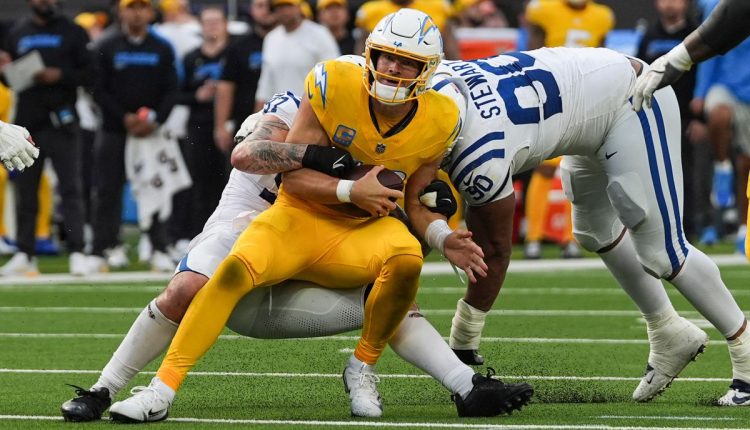 Colts Chargers Football