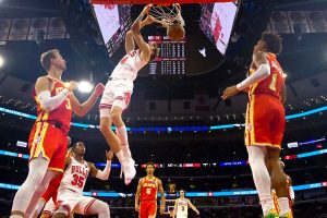 Hawks Bulls Basketball