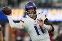 Vikings Chargers Football