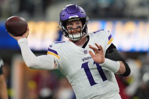 Vikings Chargers Football