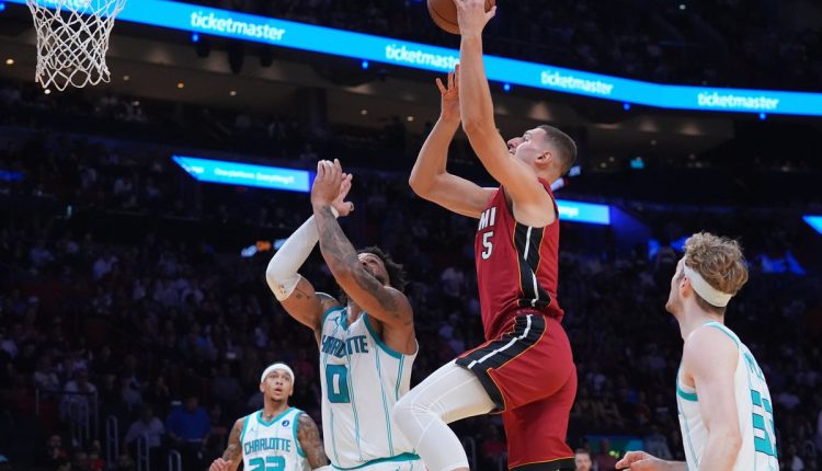 Hornets Heat Basketball