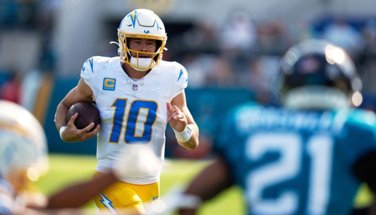 Chargers Jaguars Football