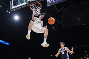 APTOPIX Gonzaga Michigan Basketball