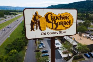 Cracker Barrel CEO