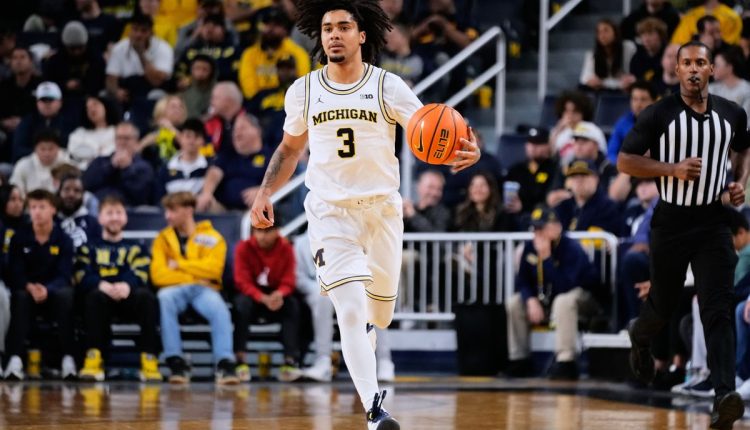 Oakland Michigan Basketball